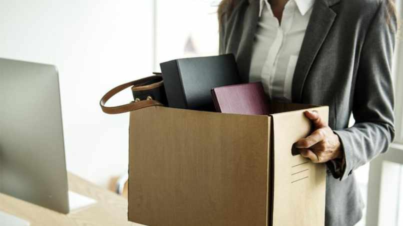 işe iade davası şartları, işe iade davası nasıl açılır, işe iade tazminatı, boşta geçen süre ücreti, işten çıkarılan işçinin hakları, iş hukuku avukatı.